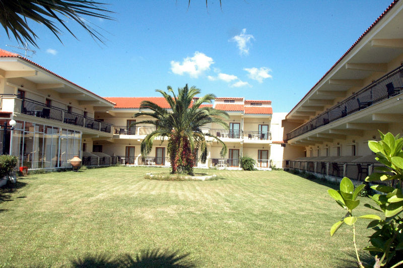 Aristotelis Hotel Fourka Ngoại thất bức ảnh