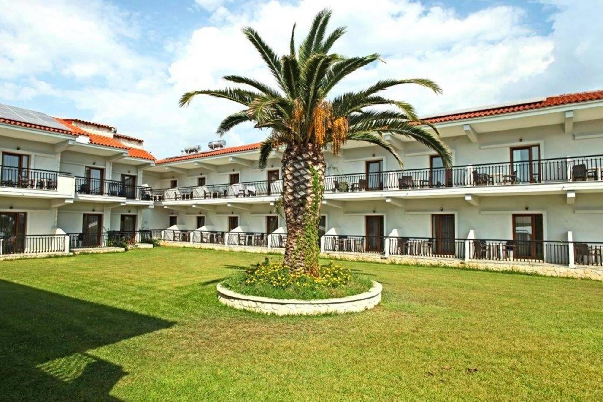 Aristotelis Hotel Fourka Ngoại thất bức ảnh
