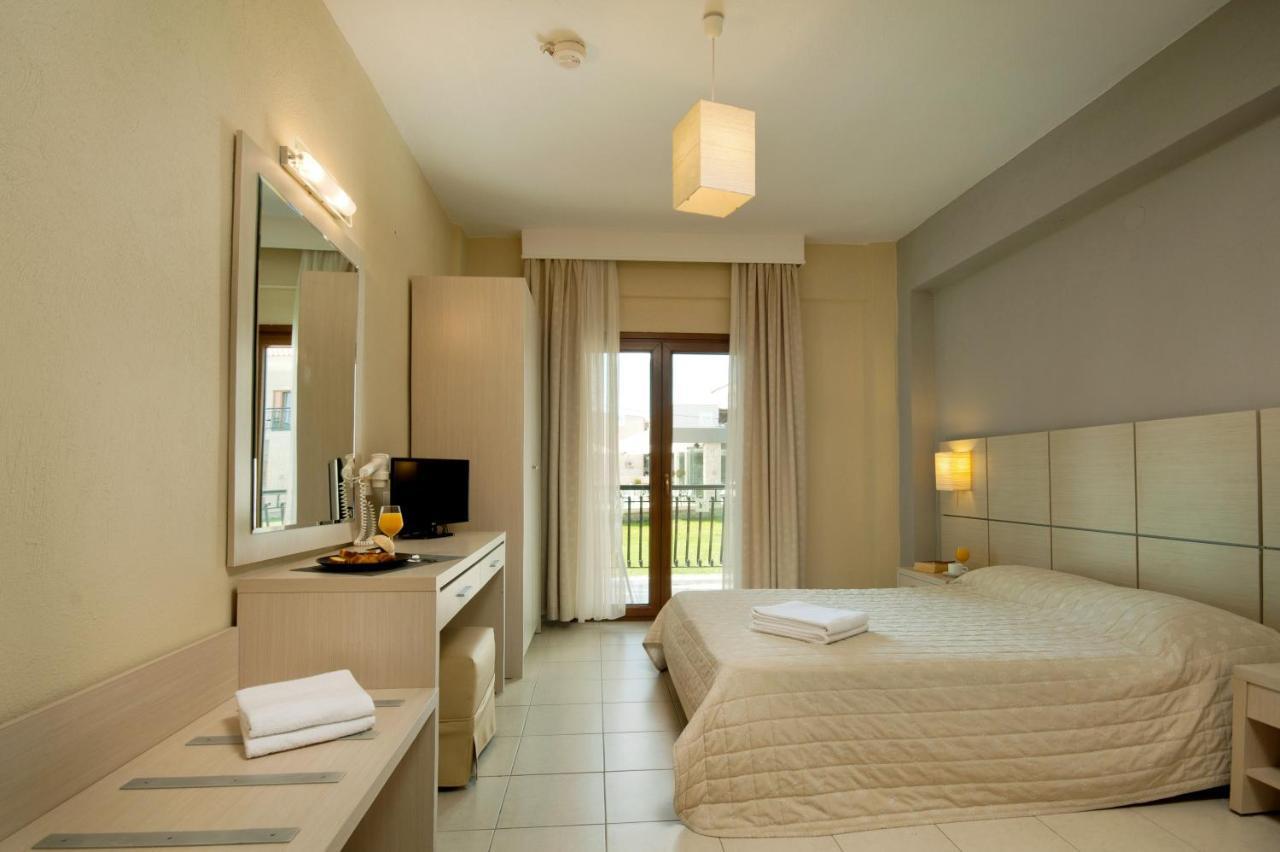 Aristotelis Hotel Fourka Ngoại thất bức ảnh