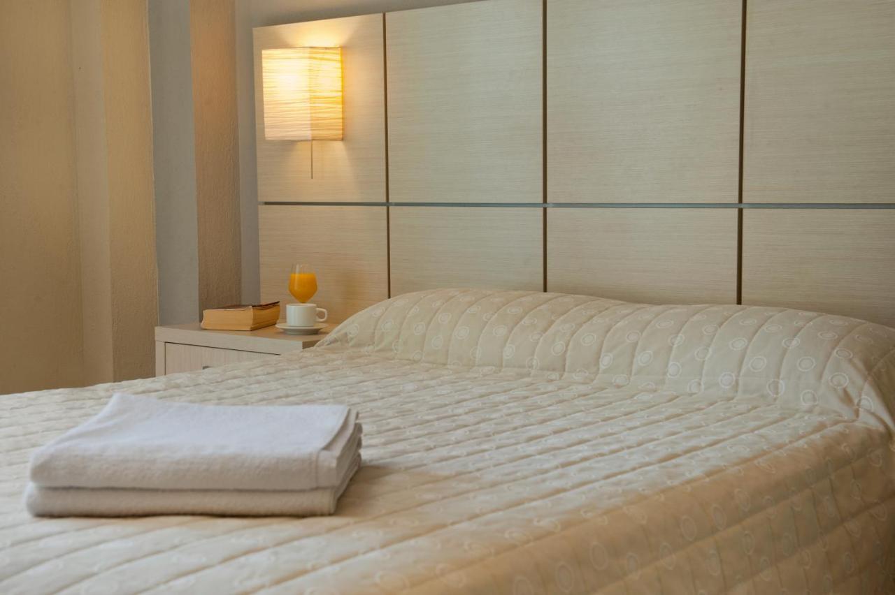 Aristotelis Hotel Fourka Ngoại thất bức ảnh